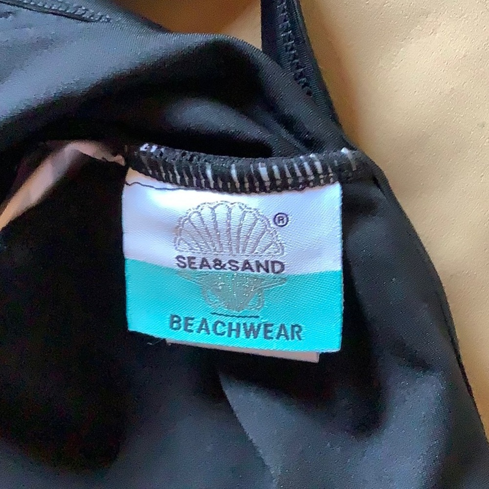 Bathing Suit - Picture 5 of 6